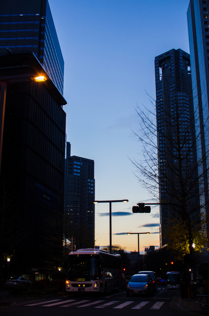 新宿の夕暮れ