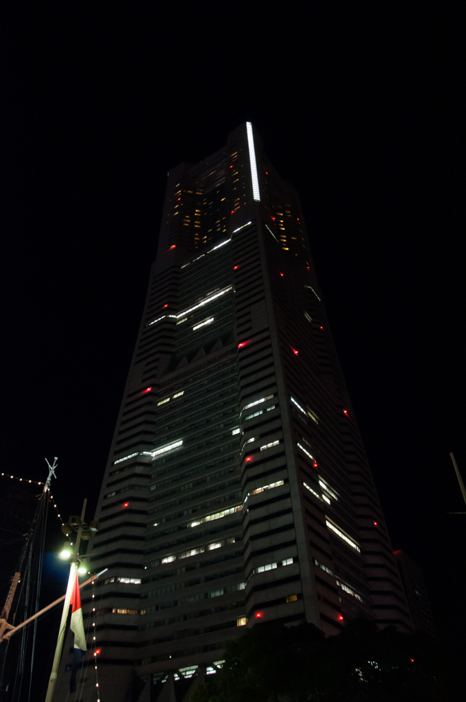 夜空へ続く