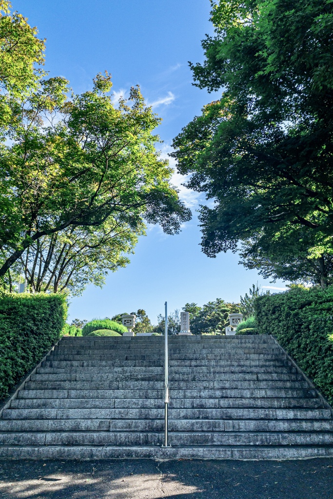 殉国七士廟