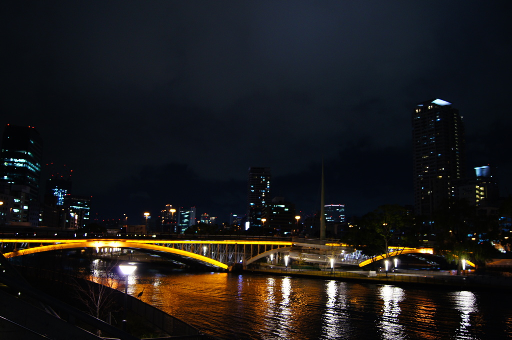 水都の夜