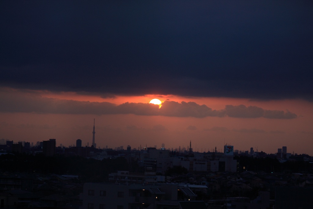 八千代の夕日