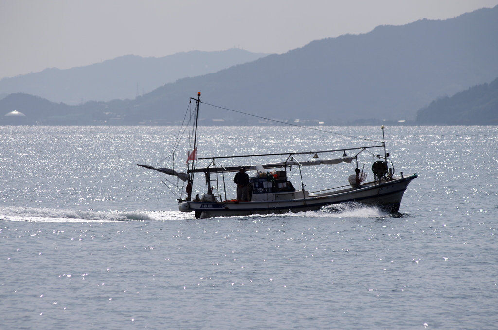 輝く海へ