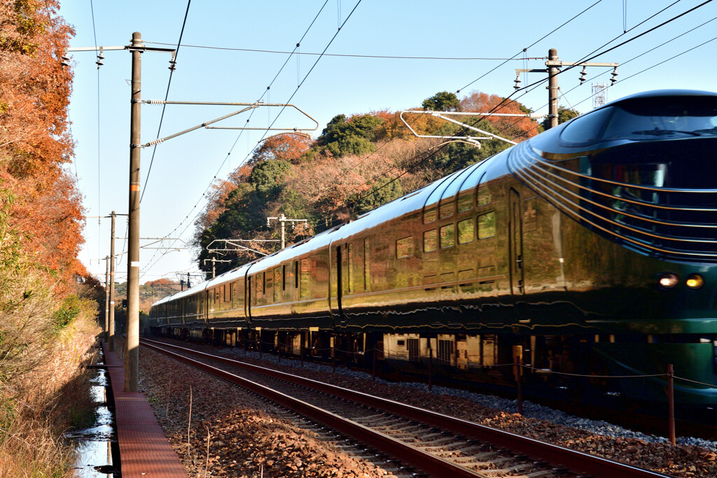 紅葉列車