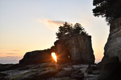 くぐり岩の夕日