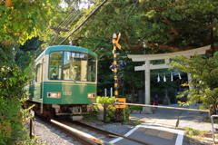 江ノ電（御霊神社）