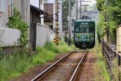 夏の江ノ電（和田塚駅～由比ヶ浜駅）