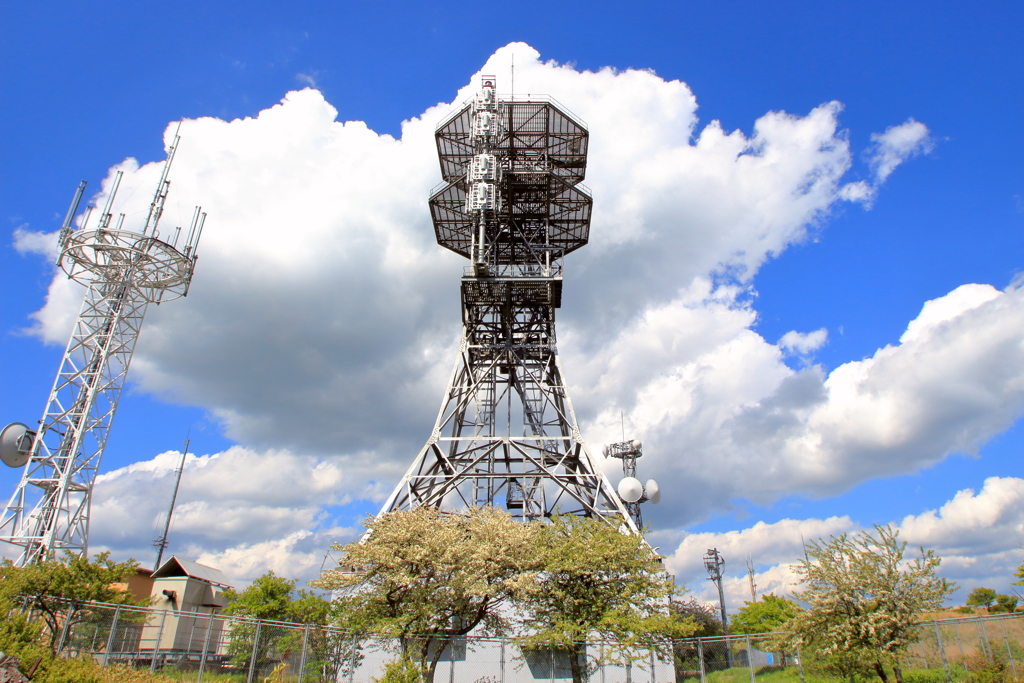 高ボッチ高原の電波塔