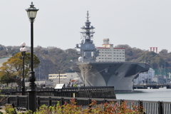 横須賀・ヴェルーニ公園から（いずも）