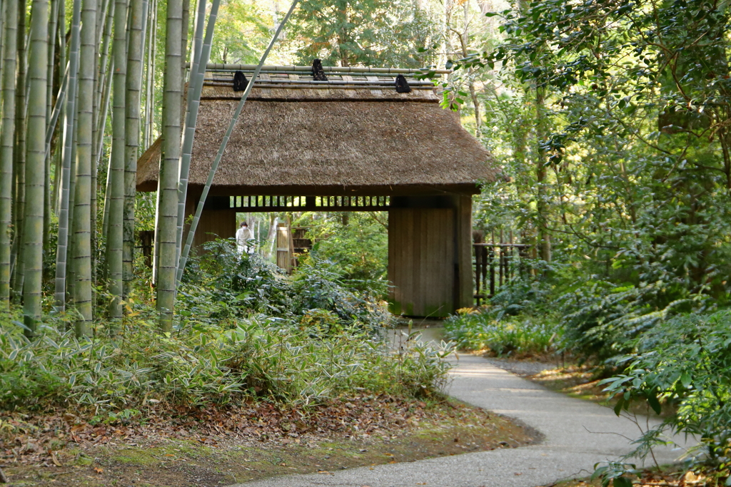 とらや工房　山門