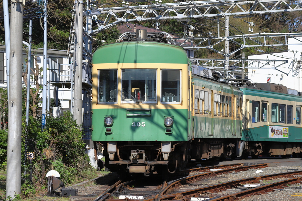 江ノ電（極楽寺車庫）