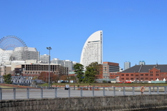 横浜・象の鼻パークより