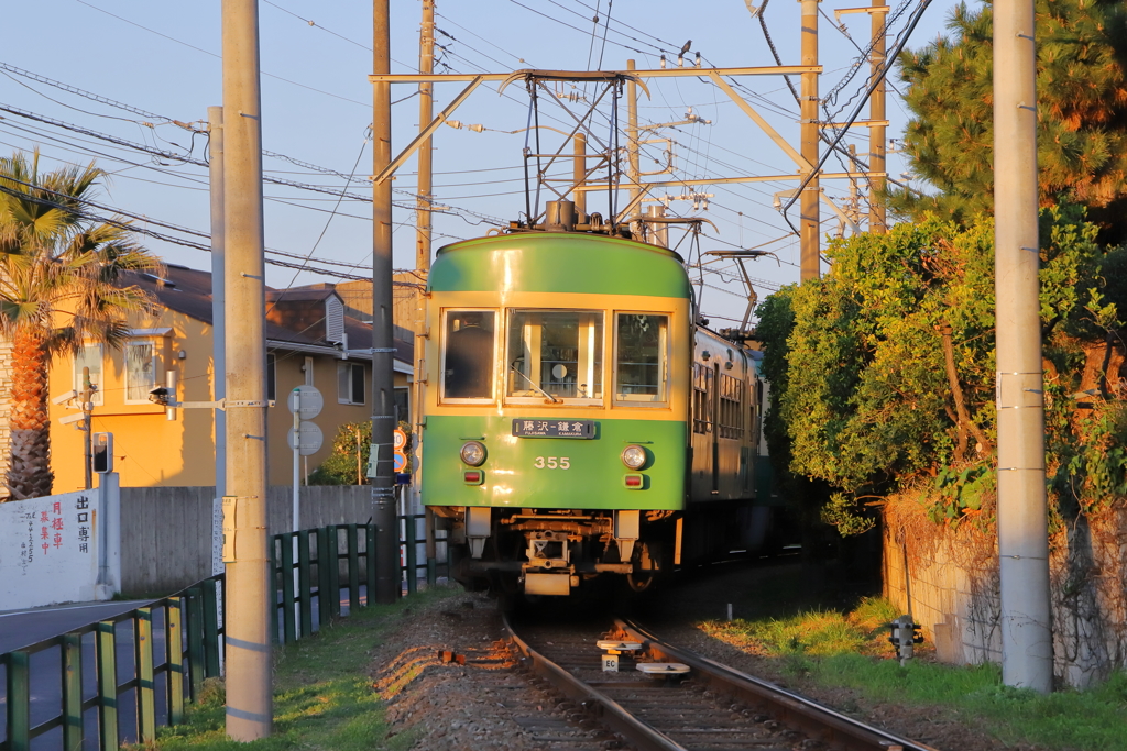 江ノ電 (七里ヶ浜～稲村ケ崎）