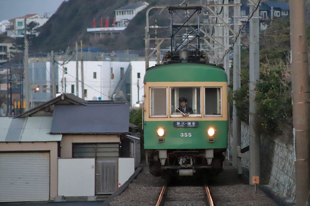 江ノ電 (七里ヶ浜～稲村ケ崎）