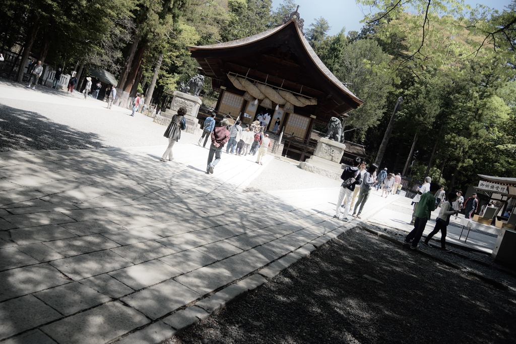 諏訪大社　下社秋宮