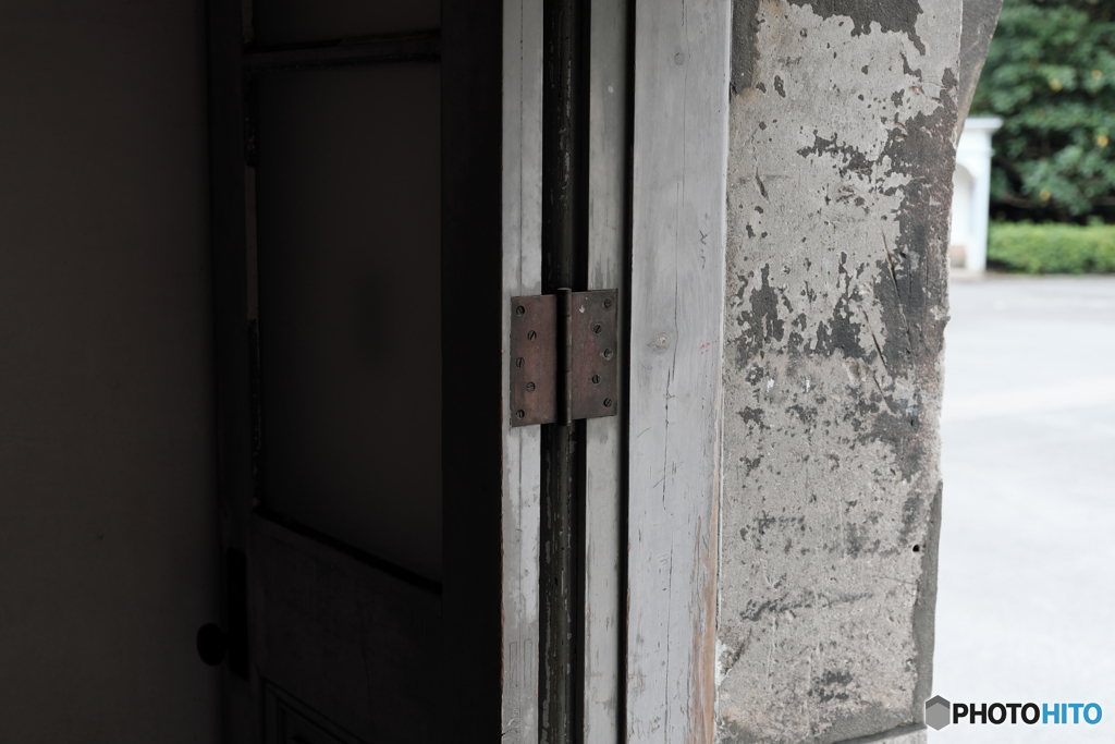 5676　Hinge