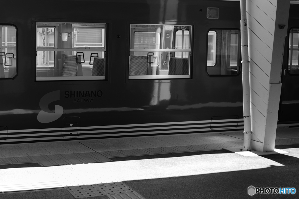静かな駅