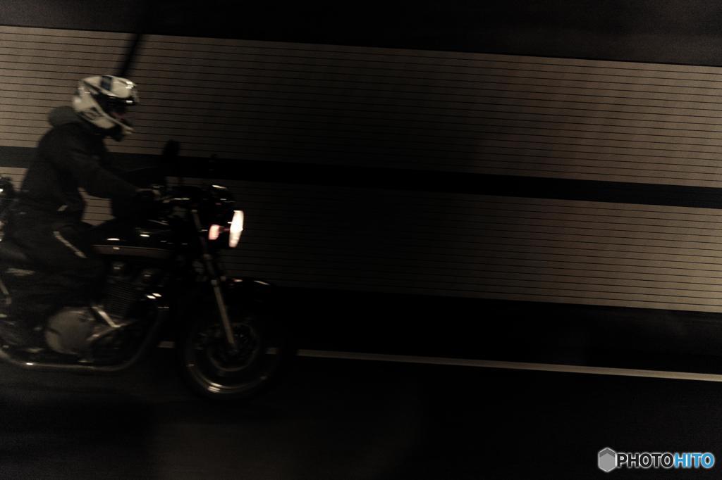 光と闇の果てしないバトル（闇）