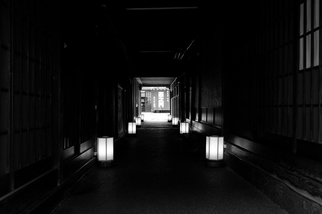 西の門