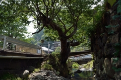 B地点