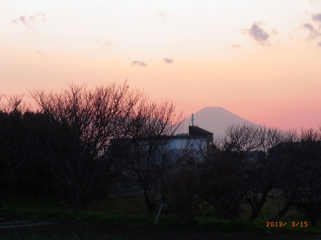 夕焼けと富士山