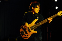 LIVE 1