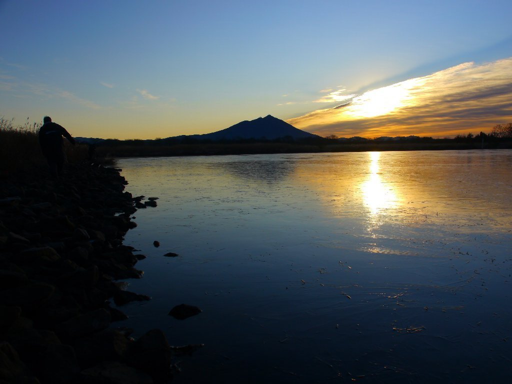 筑波山の夜明け