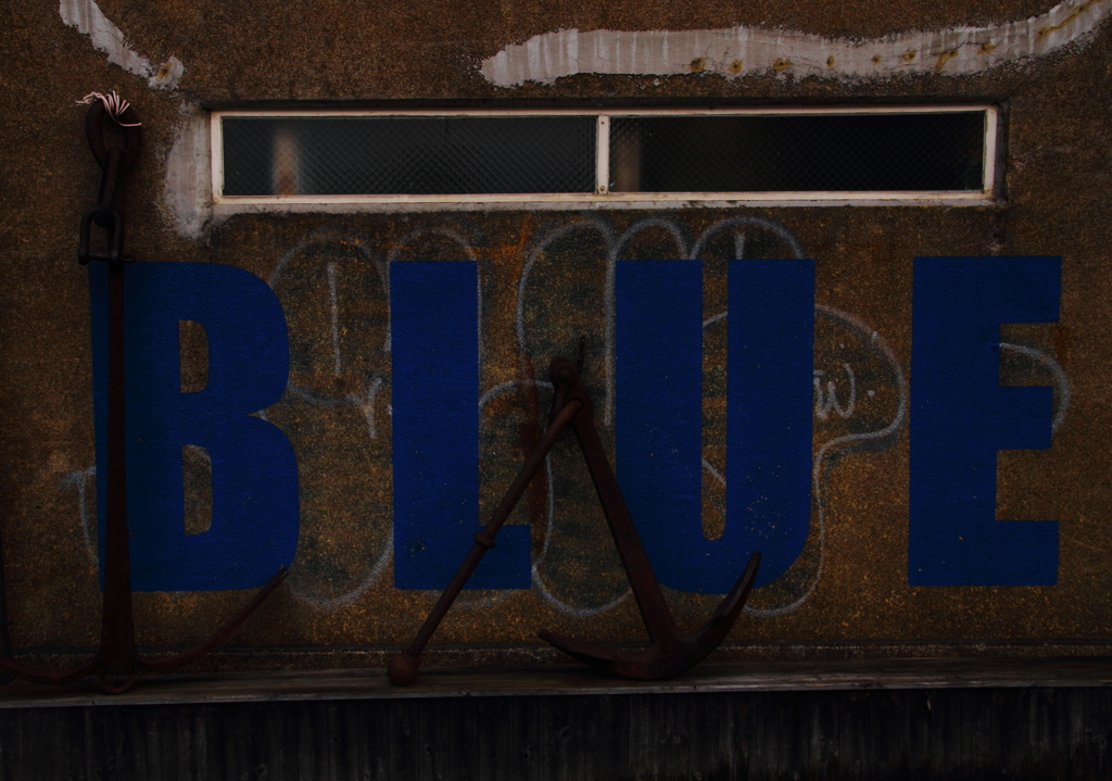 BLUE