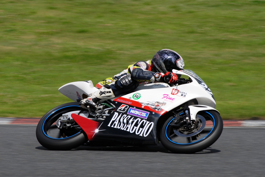 22 Fine Racing&Gen's・IB J-GP3