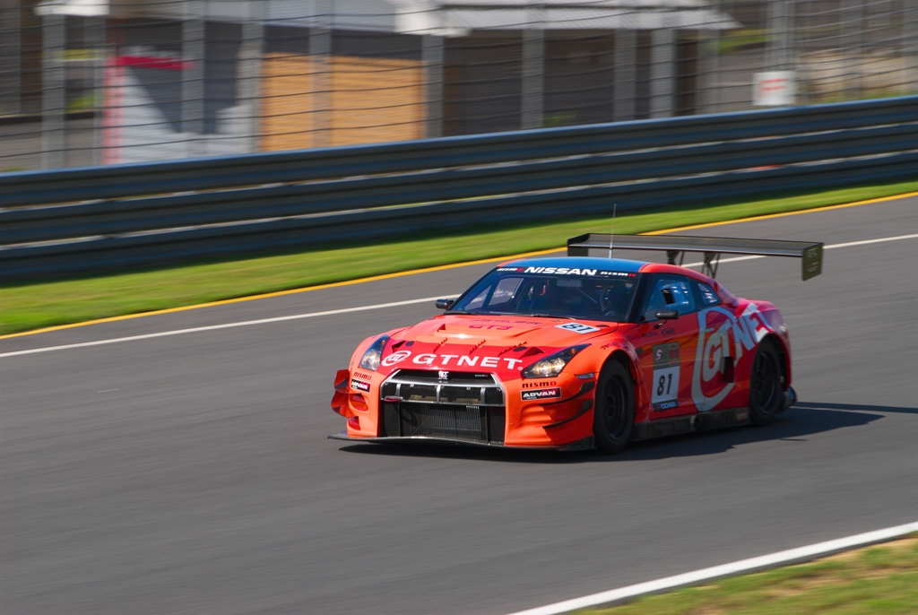 GT3 81 GTNET ADVAN NISSAN GT-R