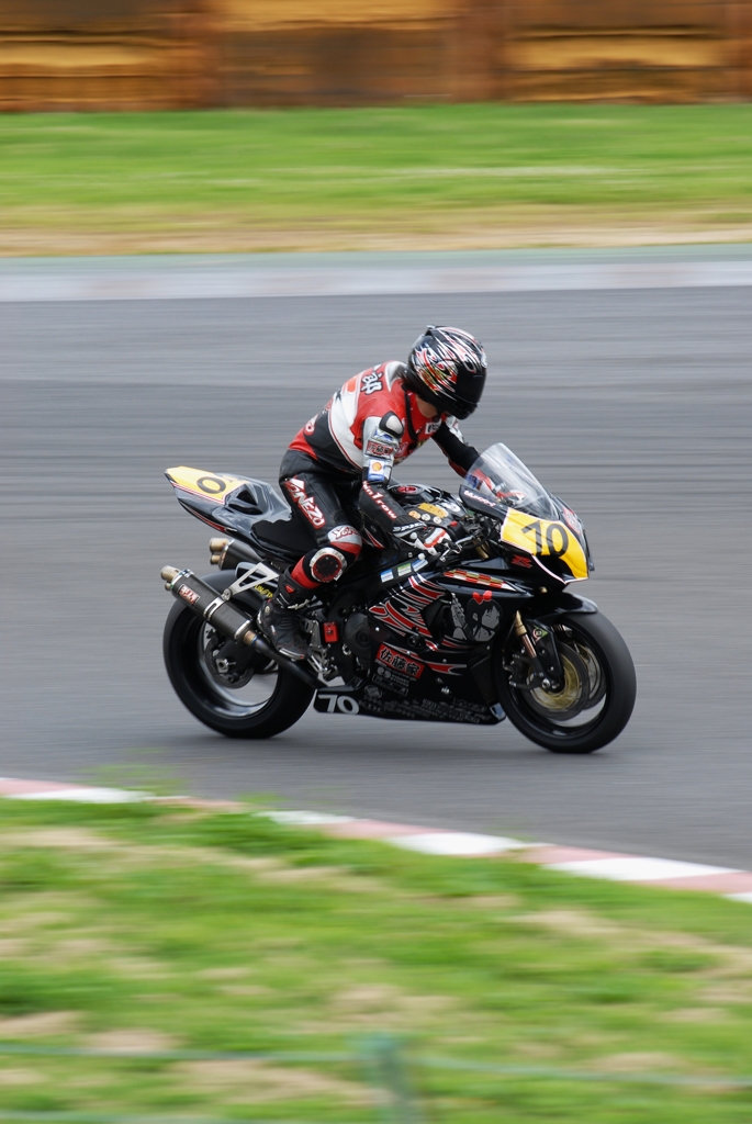 70 佐藤家レーシング　JSB1000(N)