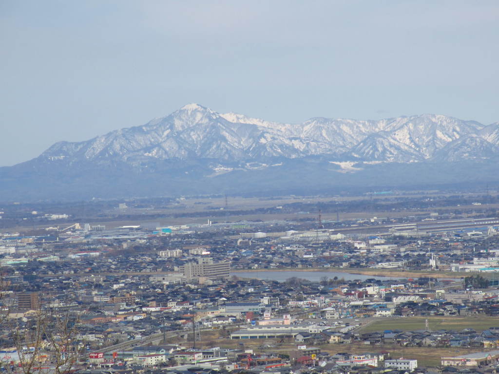 雄大な