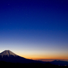 明けの明星と富士山