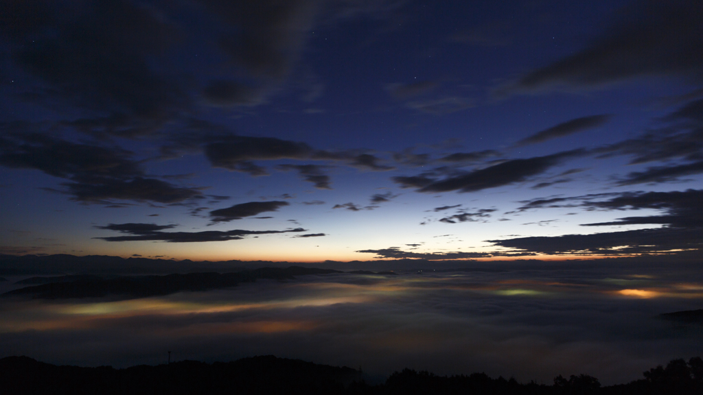 雲海～夜と朝の狭間