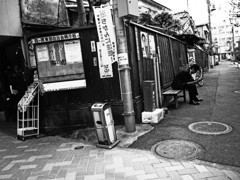 歪んだ街