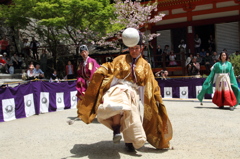 春の蹴鞠奉納