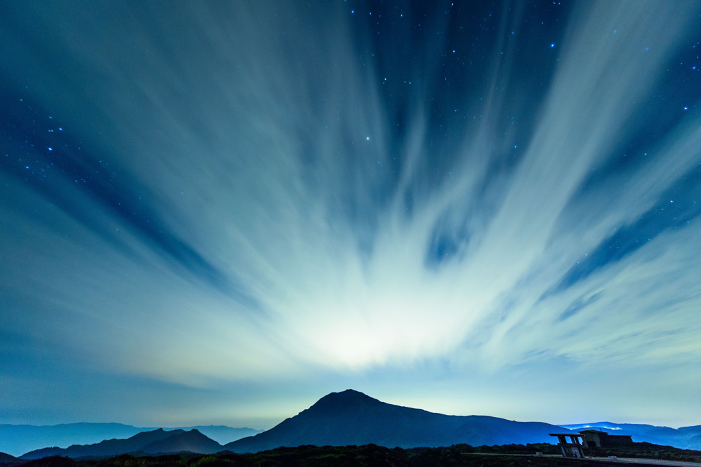 神秘の山