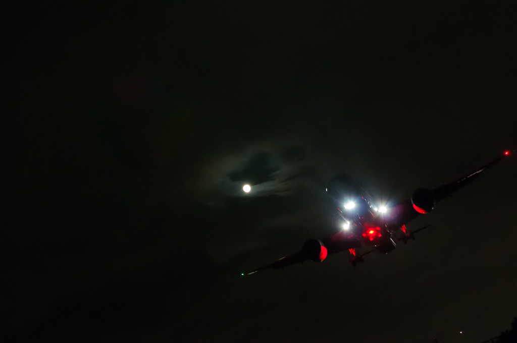 787 with fullmoon