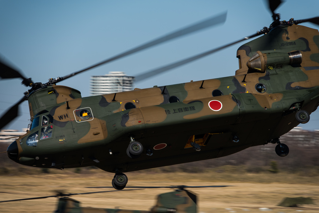 チヌーク機動飛行