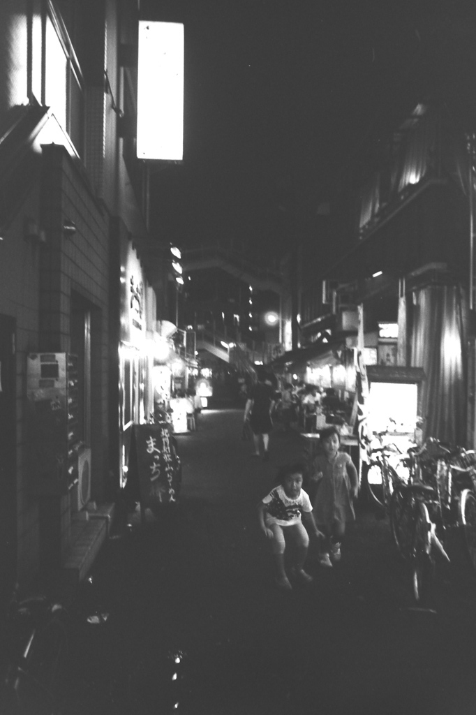 溝の口 駅南口側の路地