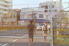 調布 解消された『開かずの踏切』