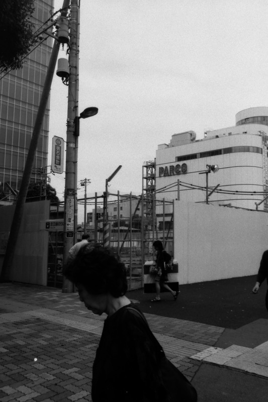 調布 駅南口