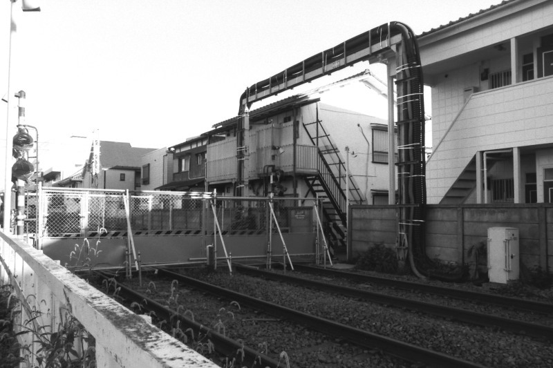 調布 西側の旧踏み切り