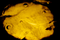 水