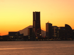 みなとみらい夕景