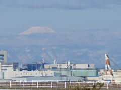 雪の山並み