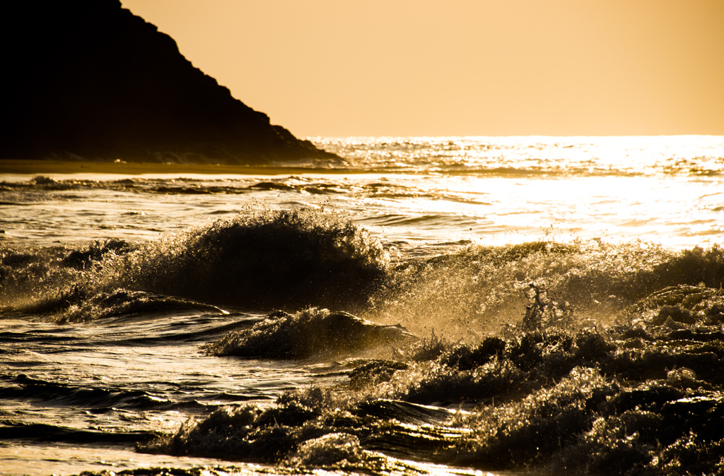 白兎海岸に落つ