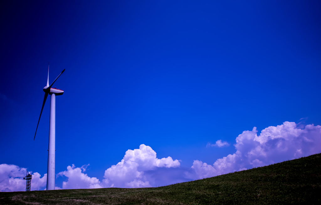 夏ですねー入道雲の季節ですねー。