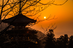 成相寺の夜明け