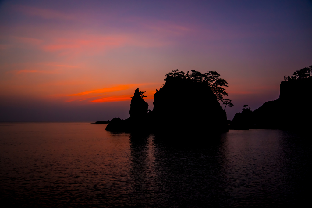 浄土ヶ浦に佇む