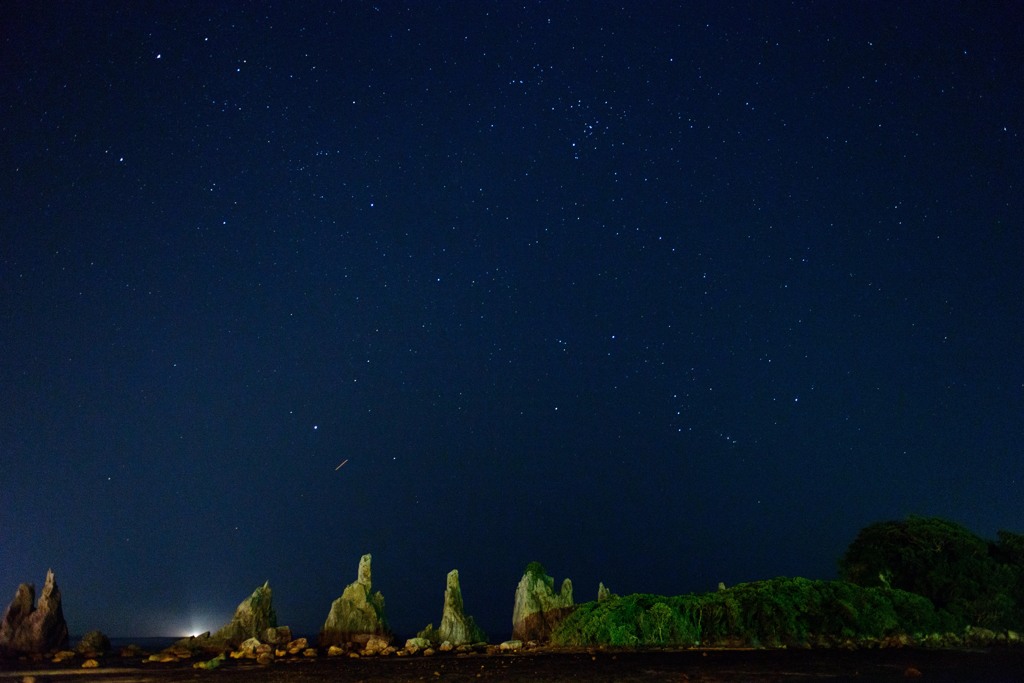 星空と橋杭岩